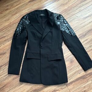 AKIRA Black Blazer with Textured Shoulder Detail